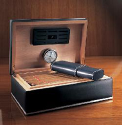 Cigar Box Nautor's Swan
